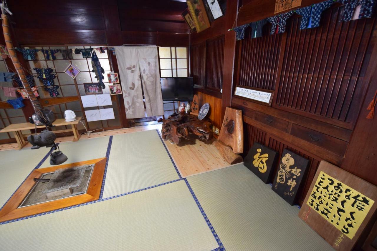 Hotel Minshuku Nishidomari Tsushima  Esterno foto